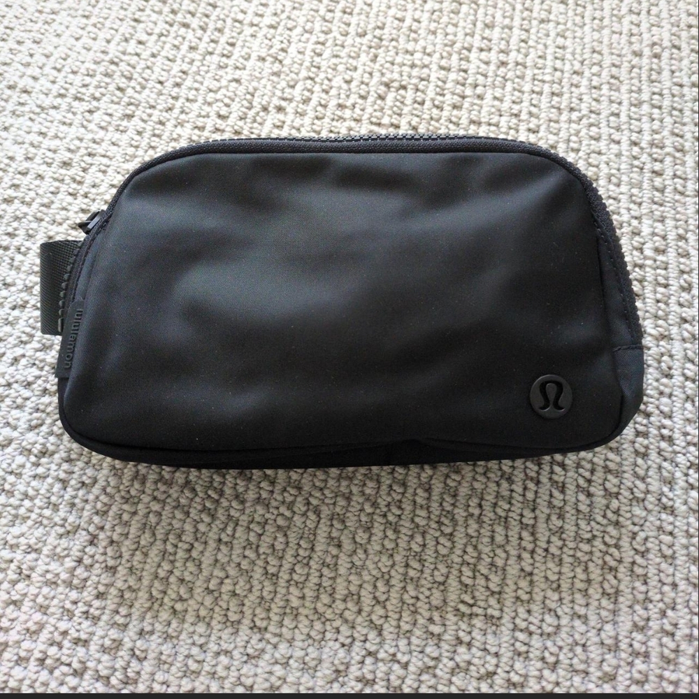 lululemon athletica everywhere belt bag.  brand new.